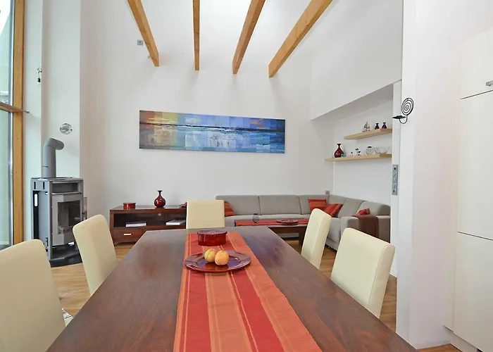 Luv & Lee - Apt. 02 アパート